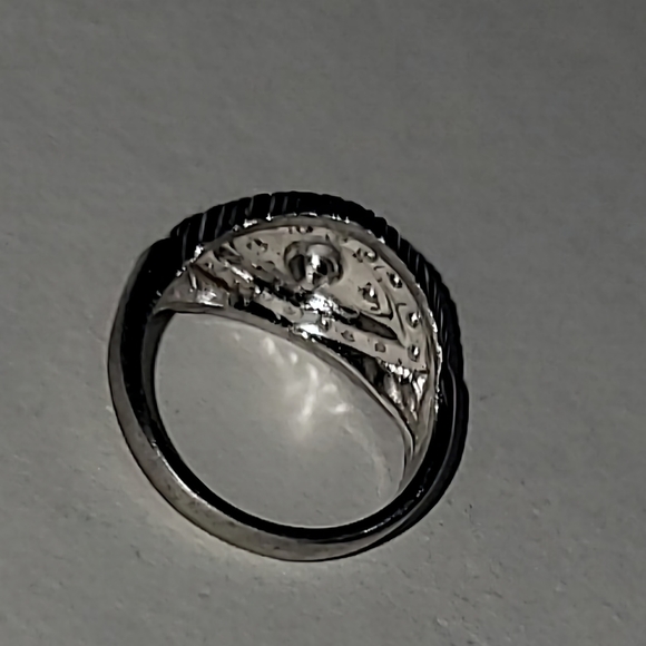 Sterling silver  size 5 ring - Picture 2 of 4